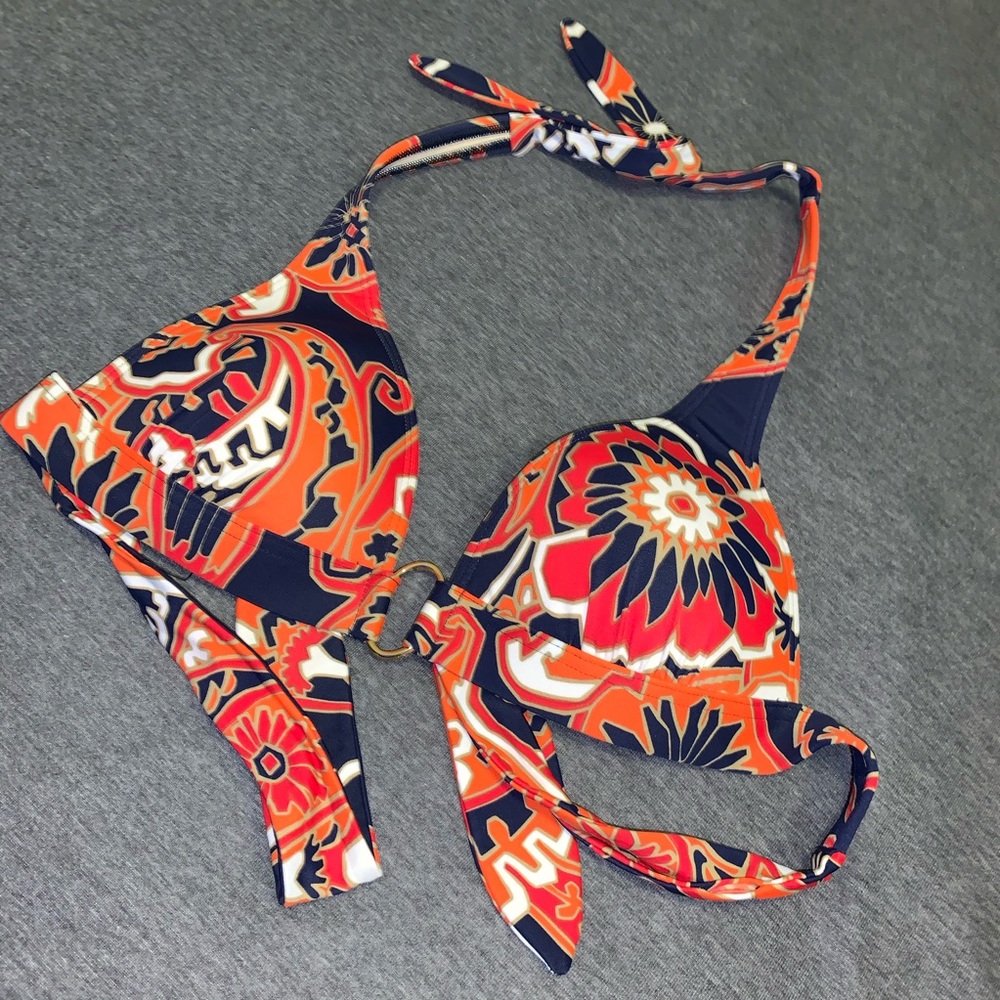 Small Victoria’s Secret swim top